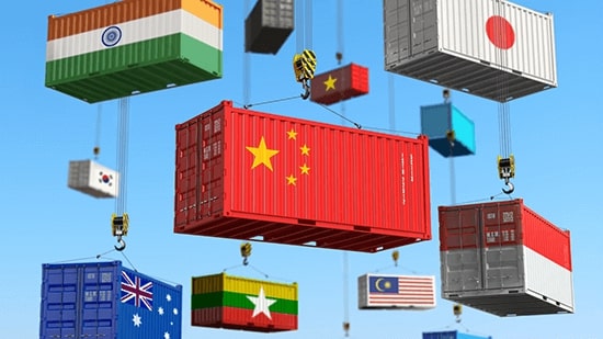 Services trade and credit frictions